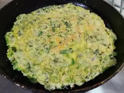 Make Eggs and pancakes step 5