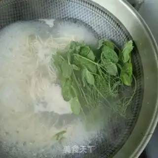Make Peas chicken noodles step 3