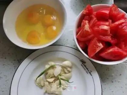 Make Tomato egg knife step 0