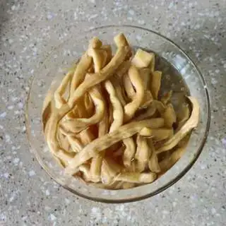 Make Five flowers and radish step 1