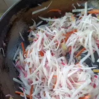Make A radish soup for a starch fan step 12