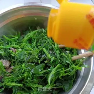 Make The lamb gravy step 10