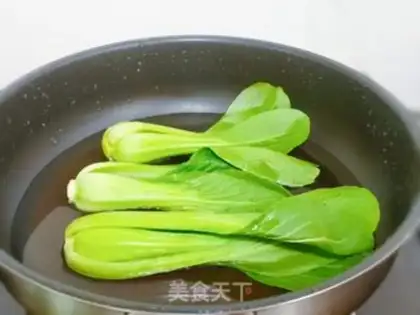 Make Chicken soup beef noodles step 3