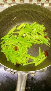 Make Spicy duck sausage step 4