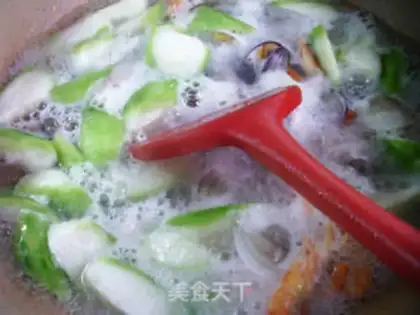 Make Shrimp clams, elastic silk melon soup step 6
