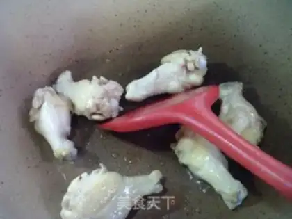 Make Curry chicken wings, chicken claws step 2