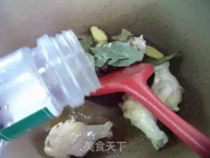 Make Curry chicken wings, chicken claws step 3