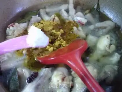 Make Curry chicken wings, chicken claws step 8