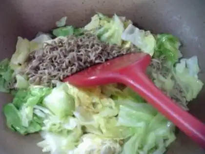 Make Eggs and cabbage step 7