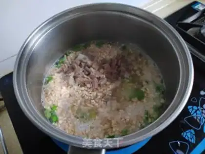 Make Meat and sweet pea oatmeal step 3