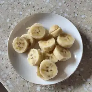 Make Purple banana shake step 1