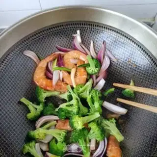 Make Onion broccoli step 11