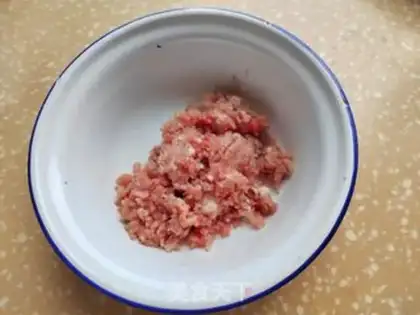 Make The meat corn is fried with beans step 0