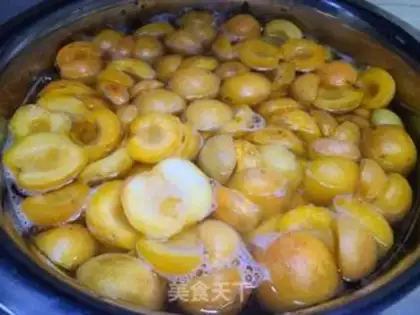 Make Apricot cans step 10