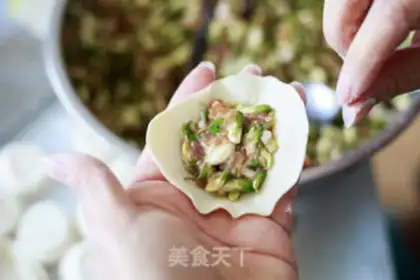 Make Porridge pork dumplings step 6