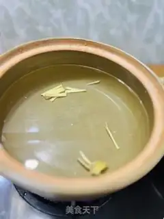 Make Scrawny mustard soup step 1
