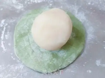 Make Ice mooncake step 5