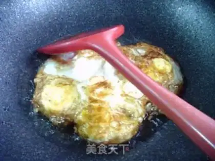 Make Tofu with fried eggs and dolls step 4