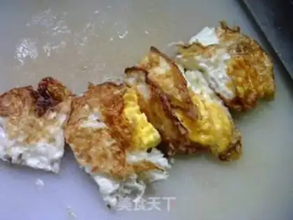 Make Tofu with fried eggs and dolls step 5