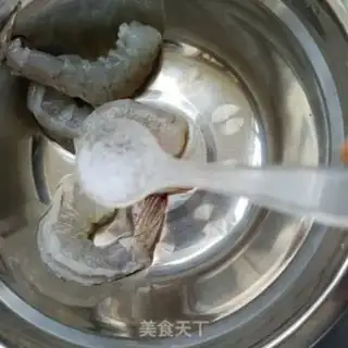 Make Shrimp ball step 3