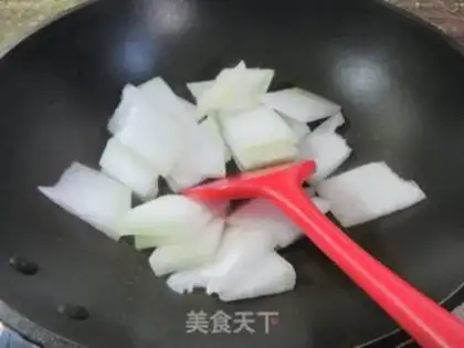 Make Winter veggie soup step 1