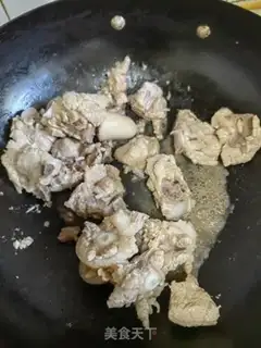 Make Pigtails burning potatoes step 1