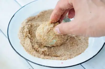 Make Five spicy duck eggs step 5