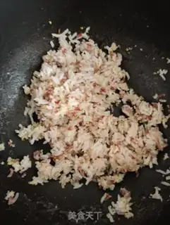 Make Weed-weed garlic rice step 2