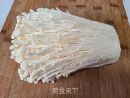 Make Golden fungus fried eggs step 0
