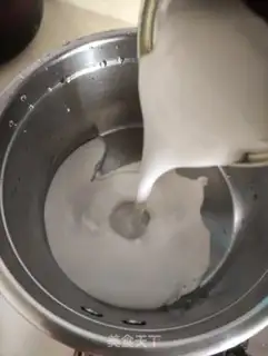 Make Sugar banana coconut cream step 1