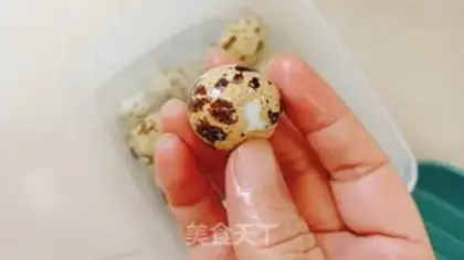 Make Meat sauce quail eggs step 6