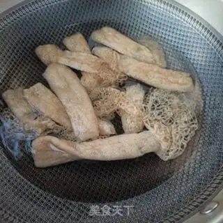 Make Carrot and crotch step 0