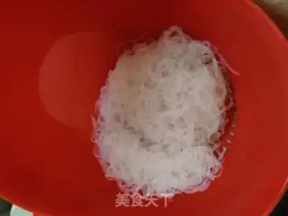 Make Pilla meat, sweet pea powder step 1