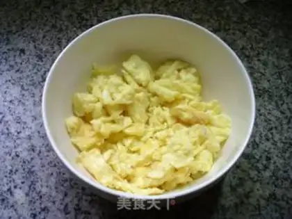 Make Eggs and crayfish dumplings step 5