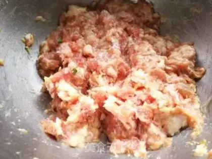 Make Onion meatloaf step 1