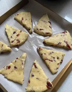 Make Cranberry scones step 5