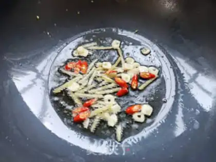 Make Hot chicken claws step 4