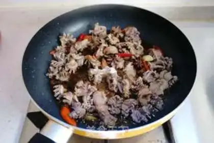 Make ♪ Hot, hot chicken ♪ step 5