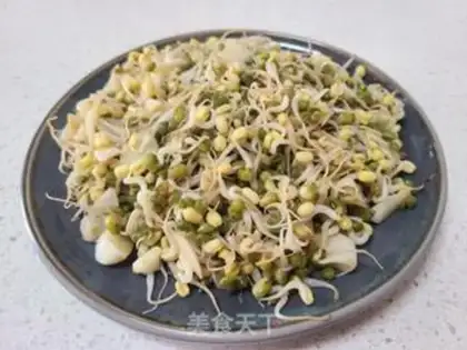 Make Garlic green bean sprouts step 3
