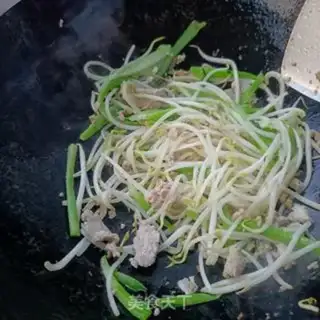 Make The green bean sprouts step 8