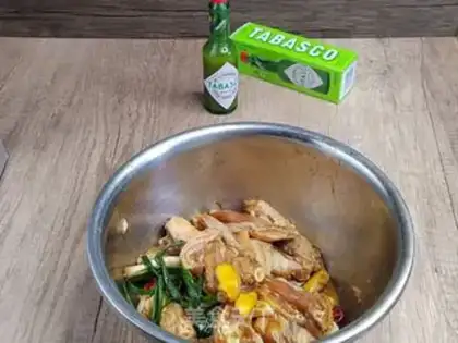 Make Garlic chicken wings step 6