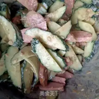 Make Garlic sausage cucumber step 9