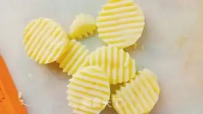 Make Bronze fries step 1