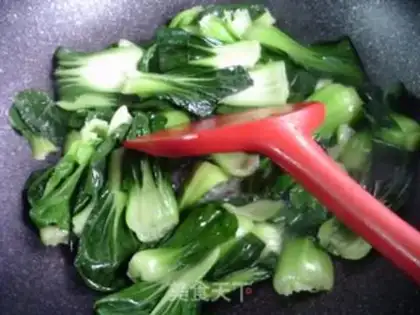 Make Eggs and cuisine step 4