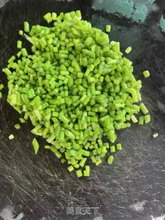 Make Garlic eggs for grandma step 0