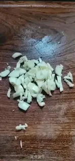 Make Scrambled egg krill dry step 1