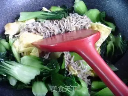 Make Eggs and cuisine step 5