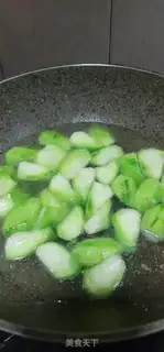 Make Eelsball melon soup step 6