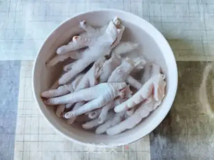 Make Pants of radish step 1
