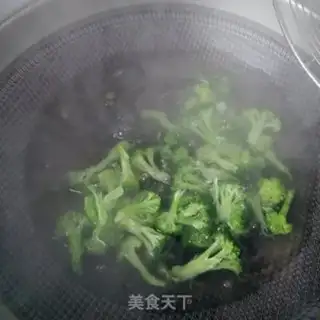Make Pigeon chest with broccoli step 4